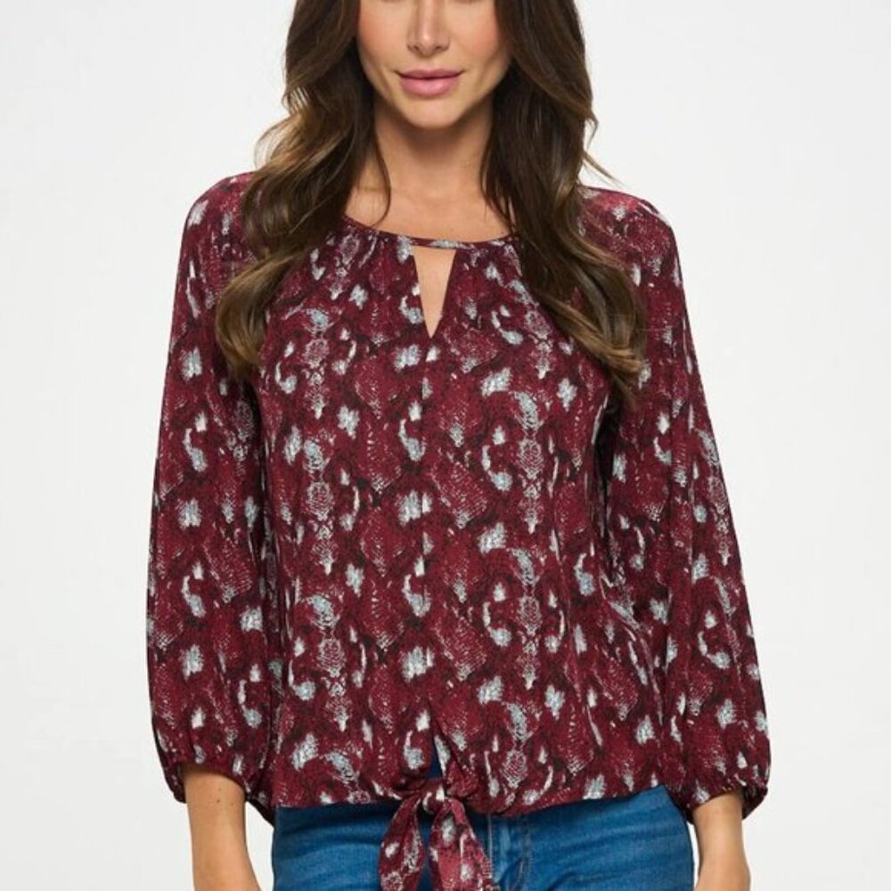 West K Maroon Relaxed Tie Front 3/4 Sleeve Blouse Size Small Stitch Fix NWOT